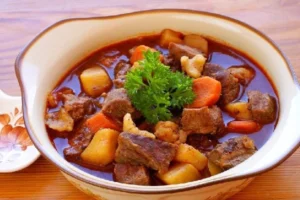cách làm món bò hầm khoai tây